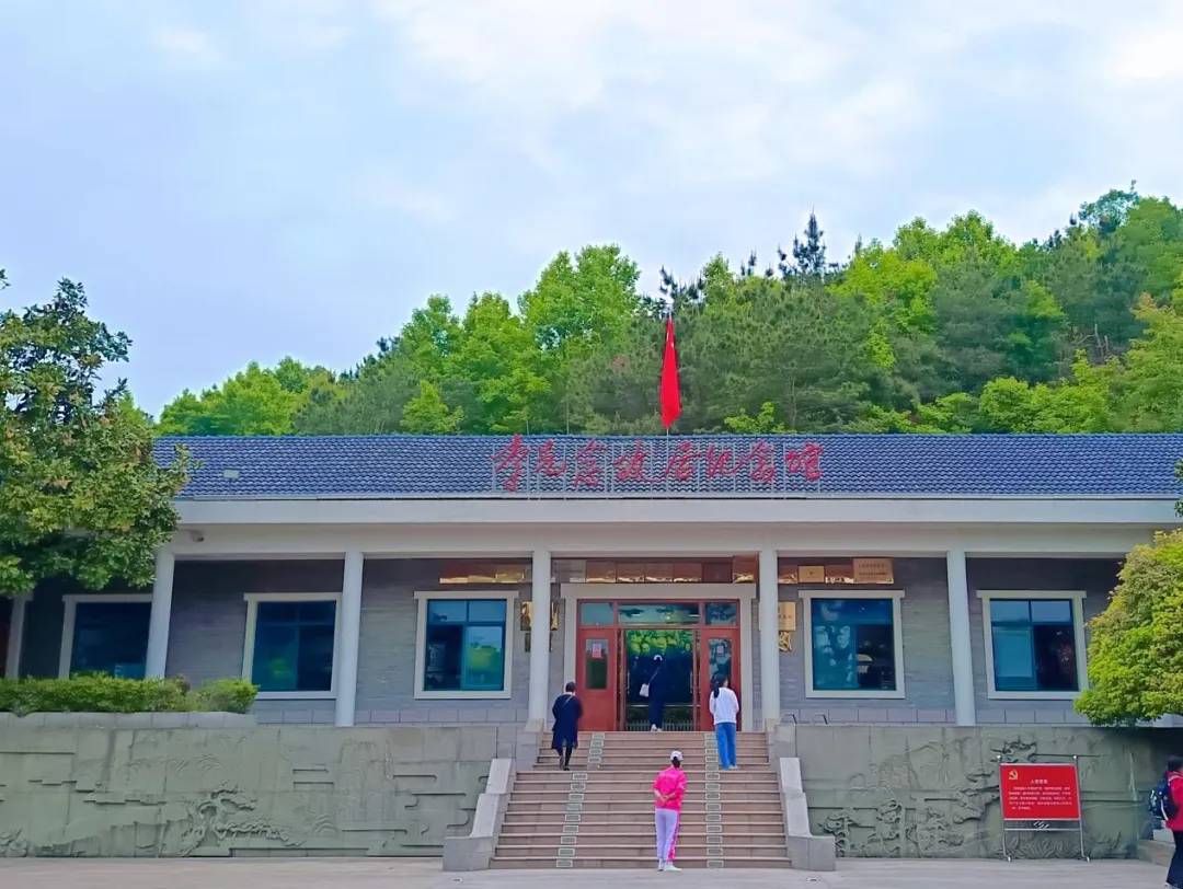 160351301.png 1.webp.png