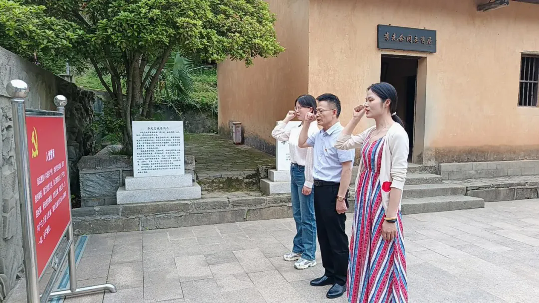 160532793.png 640.webp.png